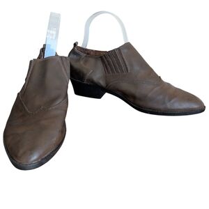 Vintage Nevada Women's US 8.5 Brown Vegan  Leather Short Ankle Boots Pointed Toe